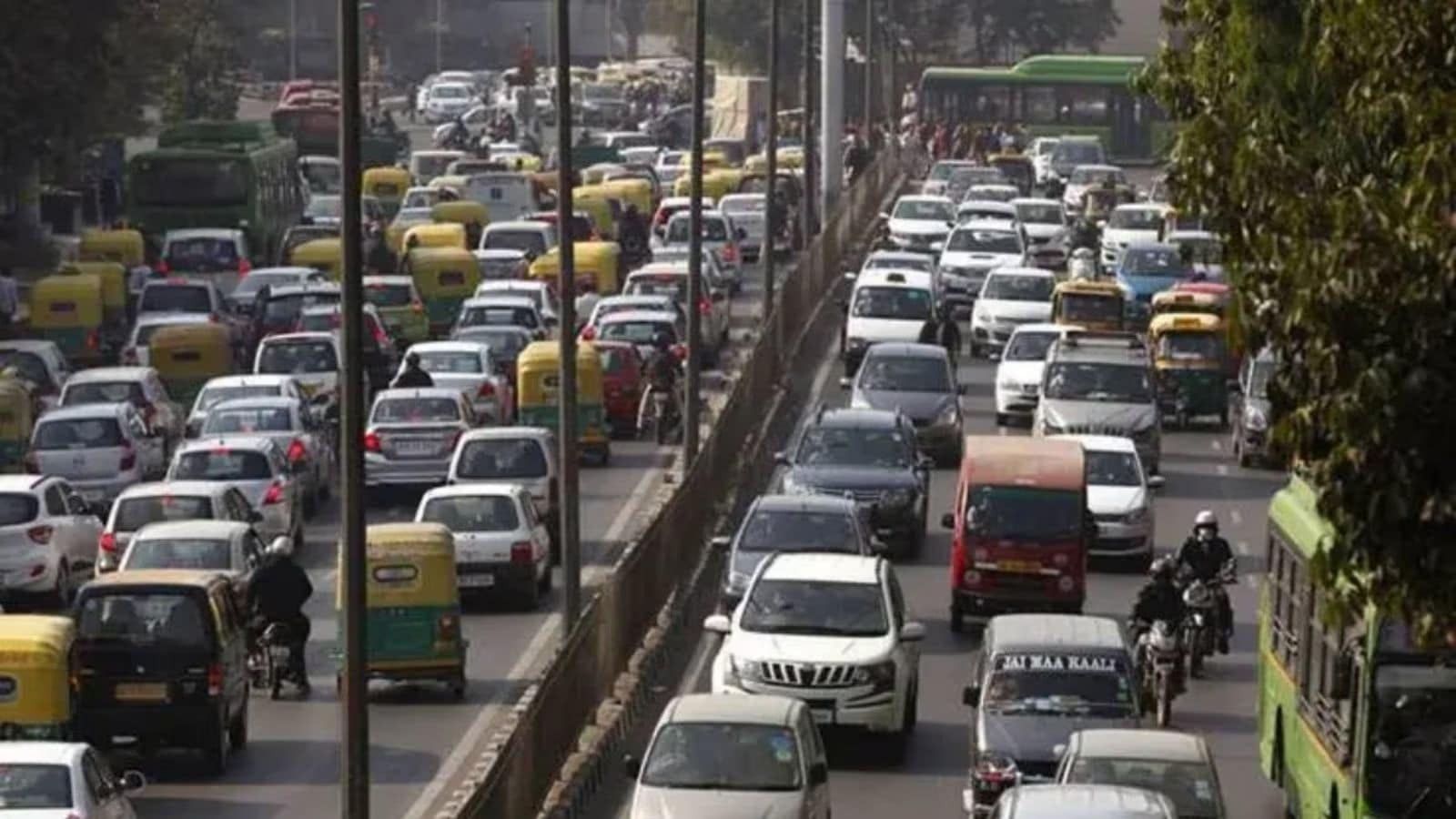 ‘No coercive steps to be taken': SC respite for owners of 10-year-old diesel, 15-year-old petrol vehicles