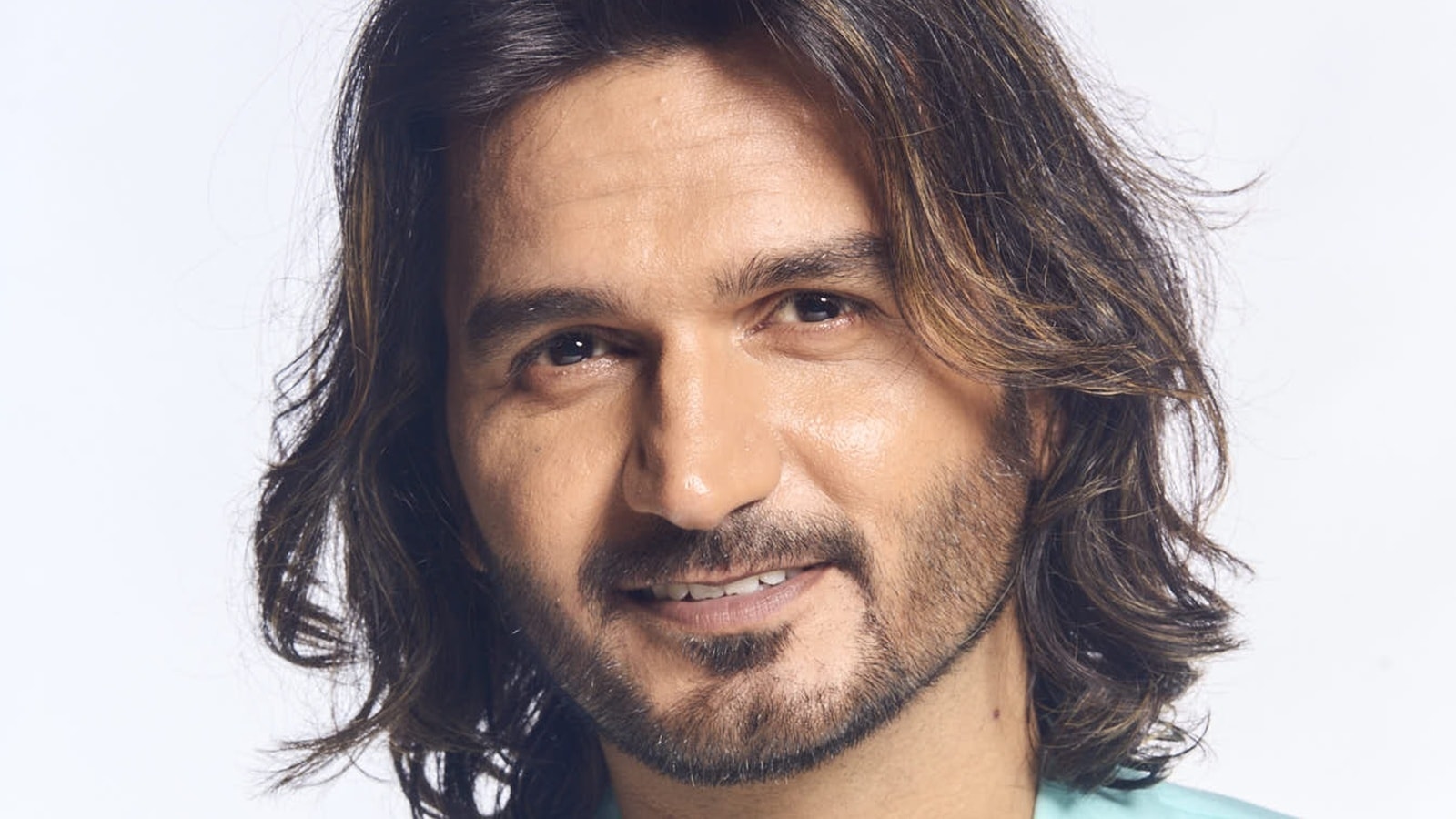 Singer Gajendra Verma reflects on 15-year journey, advocates therapy for artistes