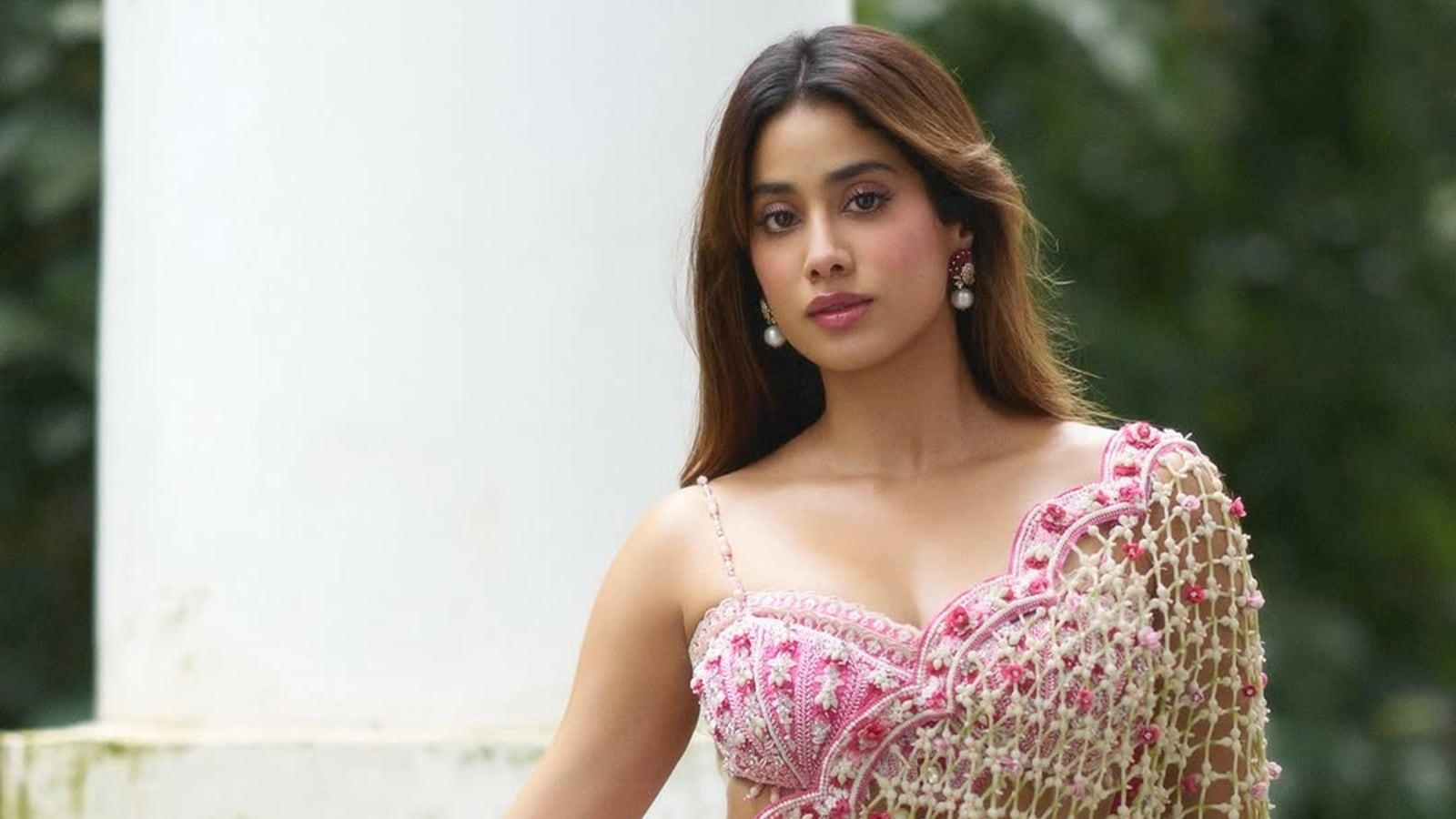 ‘From dreamy mornings to filmy nights…': ‘Param Sundari' Janhvi Kapoor walks us through a working day in her life