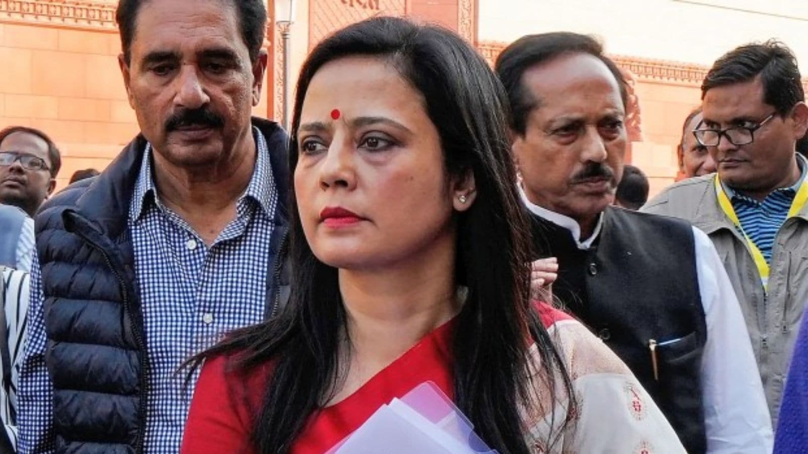 Strict confidentiality has to be maintained: Delhi High Court on Mahua plea against leaks in probe
