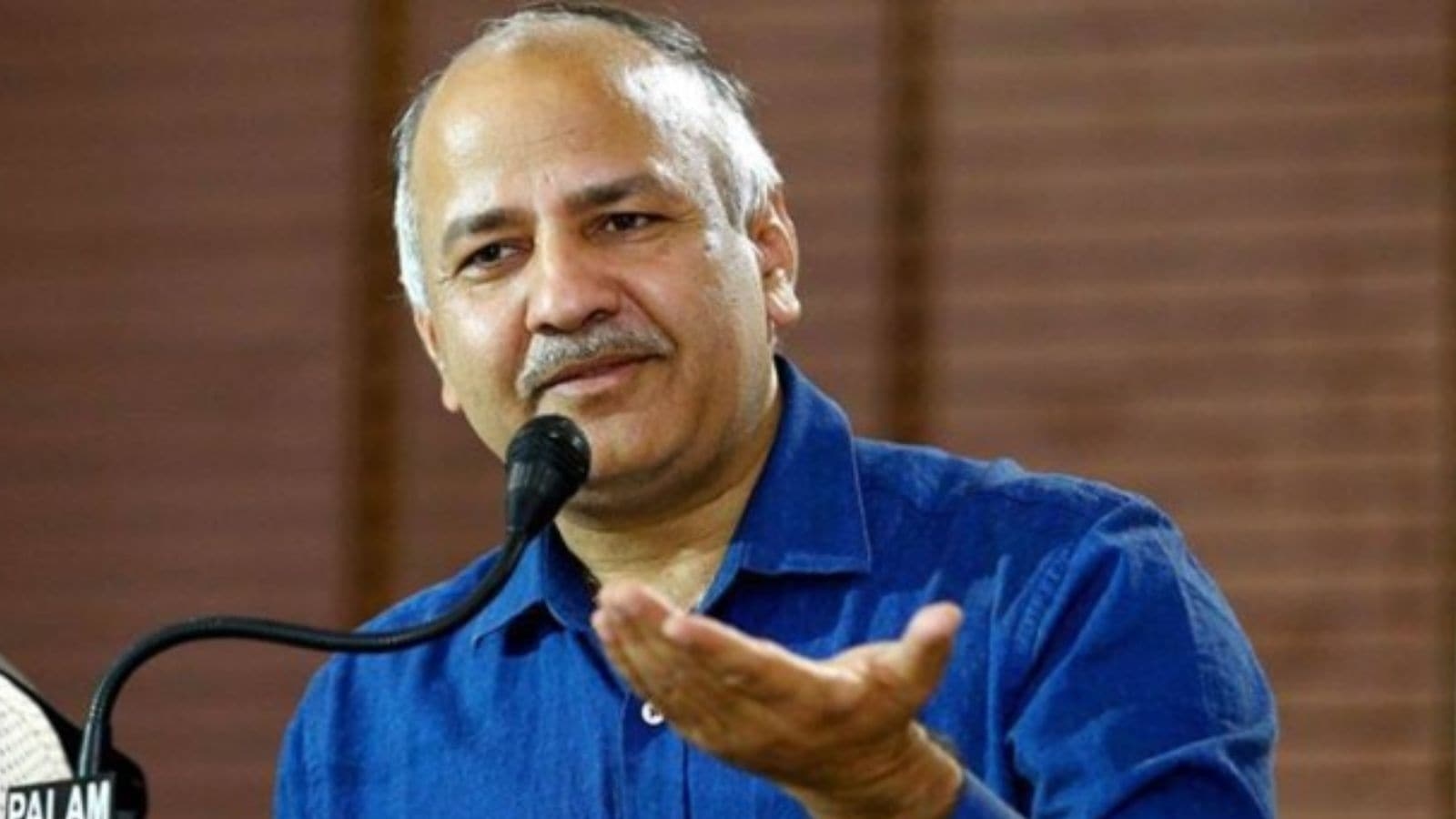 Sanitation workers, govt school teachers forced to attend PM's event, claims AAP