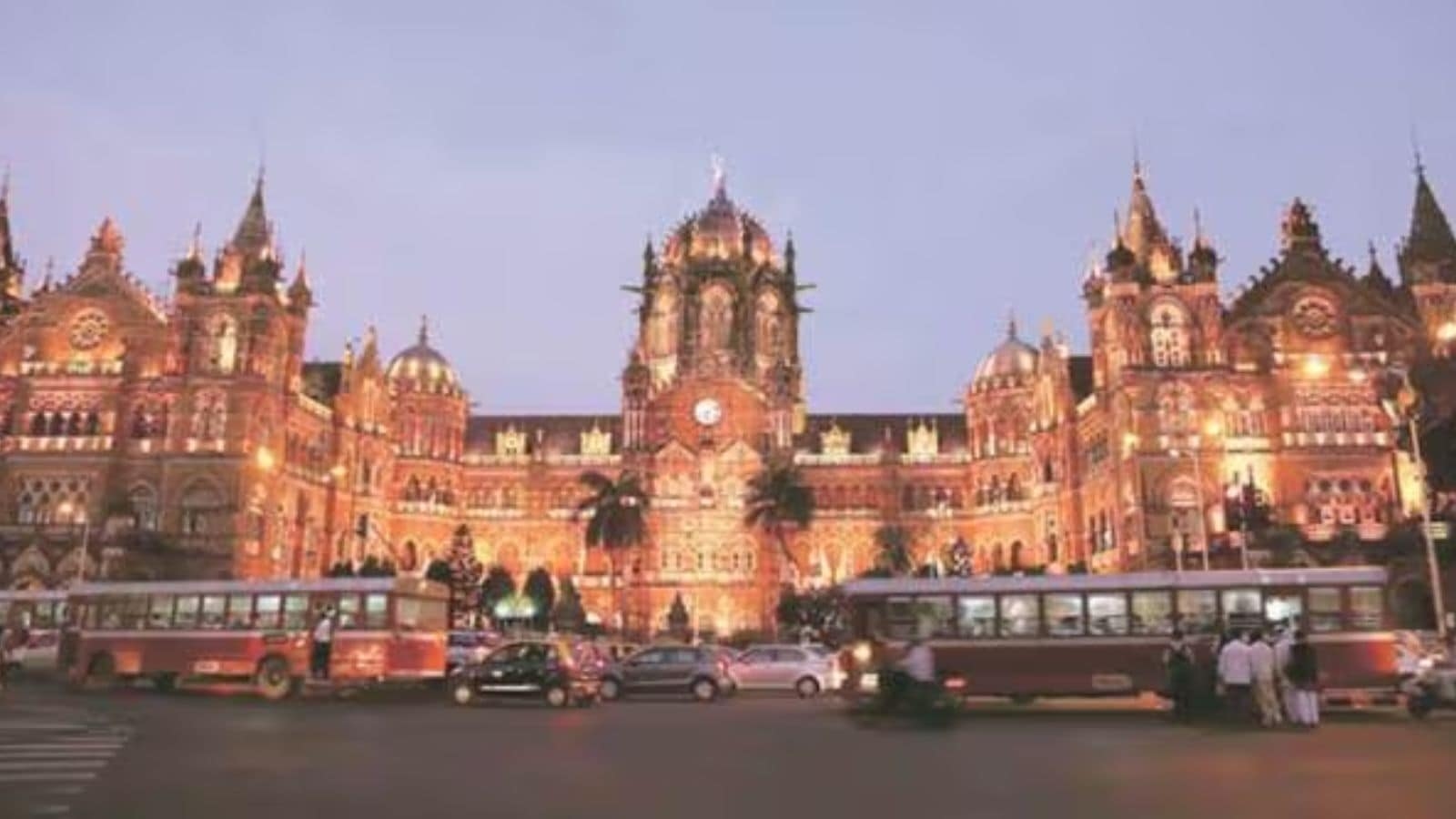 GRP suspends 3 railway cops booked for ‘extorting Rs 30,000' from Rajasthan man