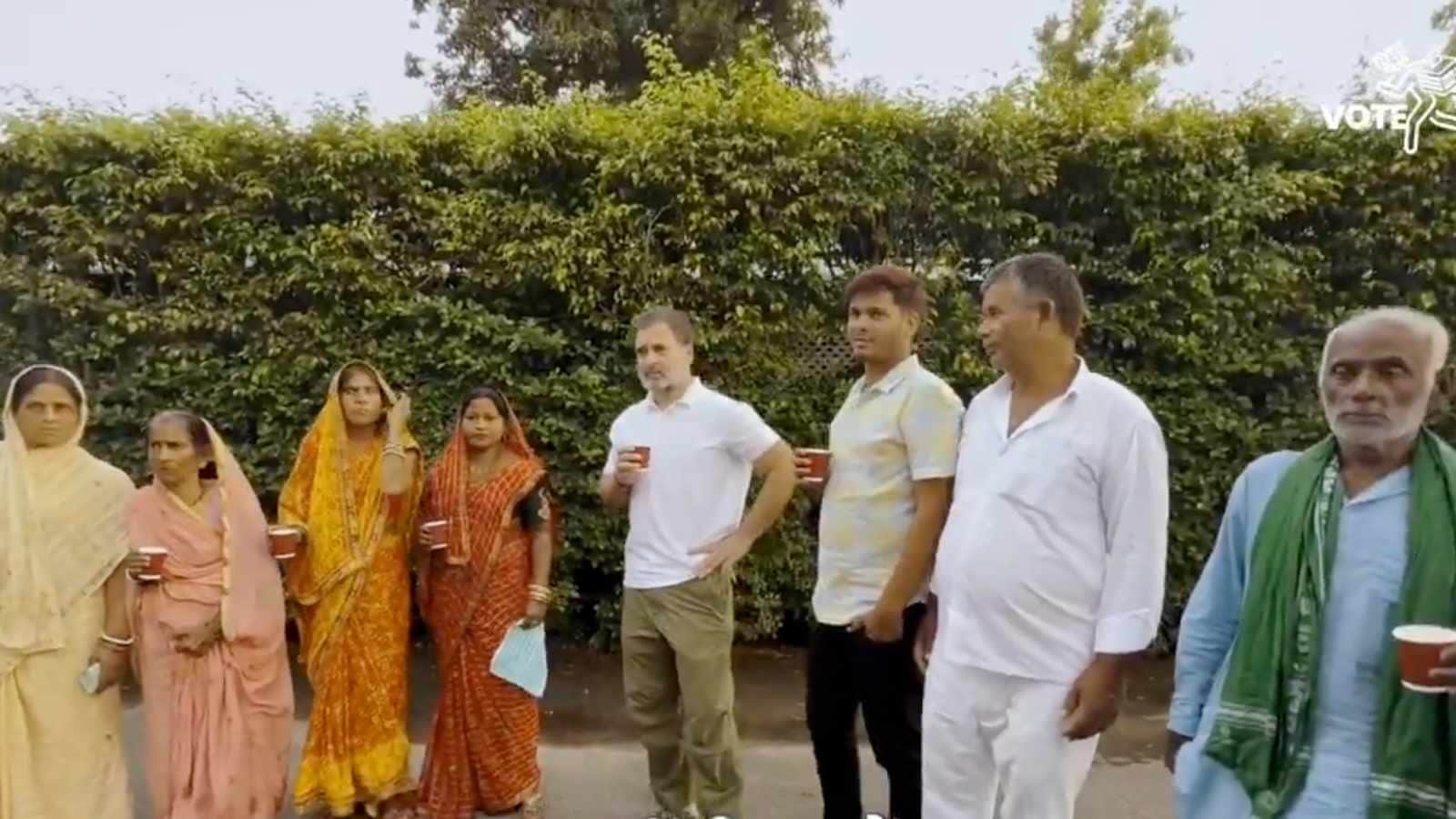 Rahul has tea with ‘dead voters' from Bihar, ‘thanks EC' for experience