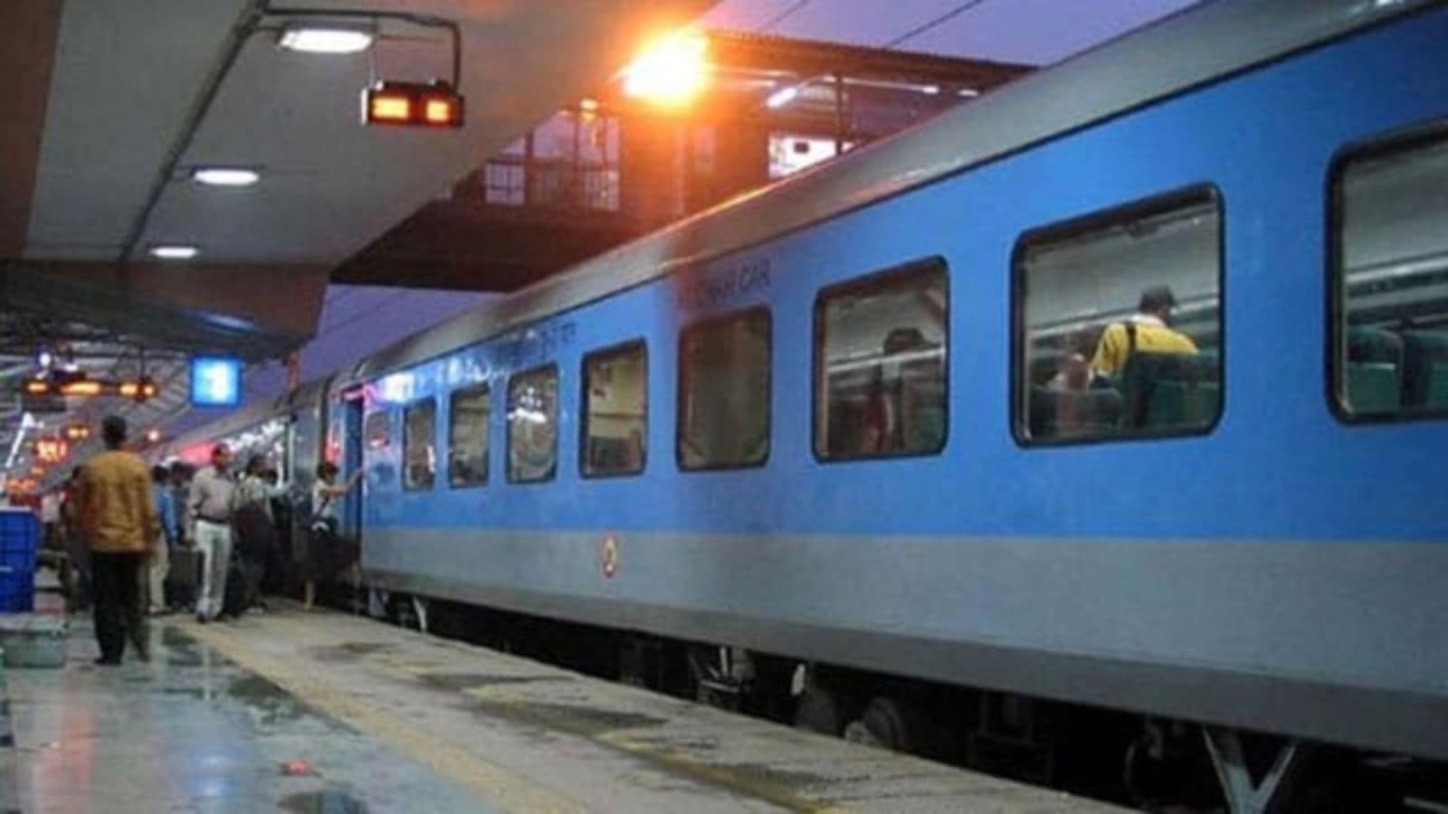 Indian Railways Round Trip Scheme starts, get 20% off on train ticket – here's how to book on IRCTC