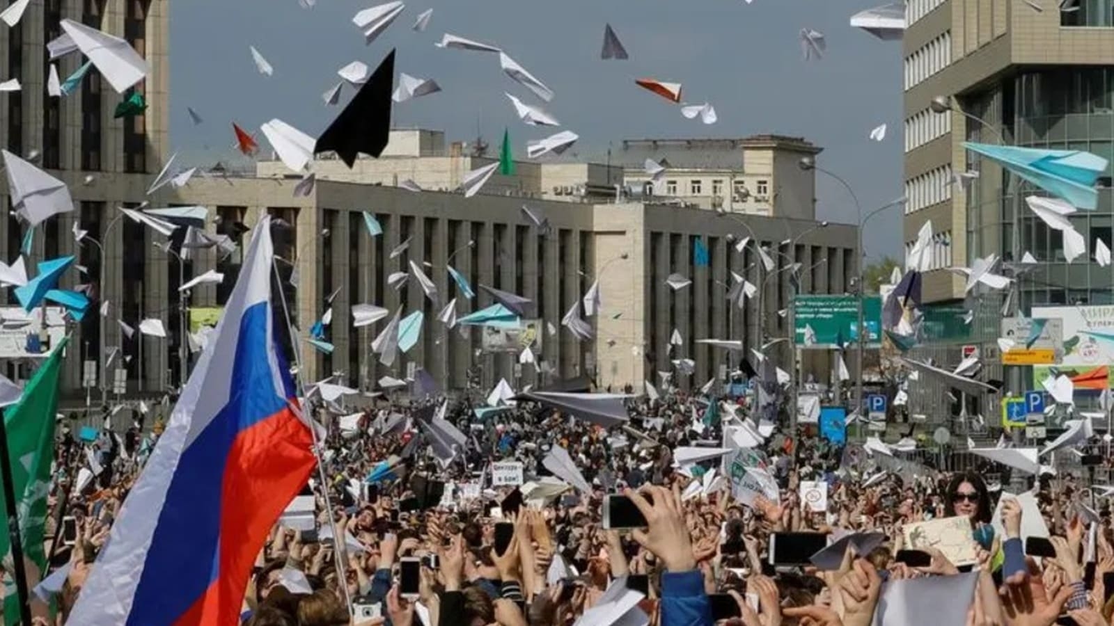 How Russia reins in internet by blocking websites, isolating it from rest of world