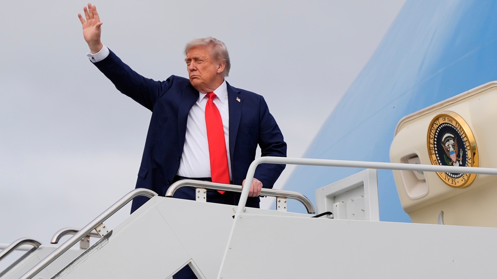 Trump says no imminent plans to penalize China for buying Russian oil
