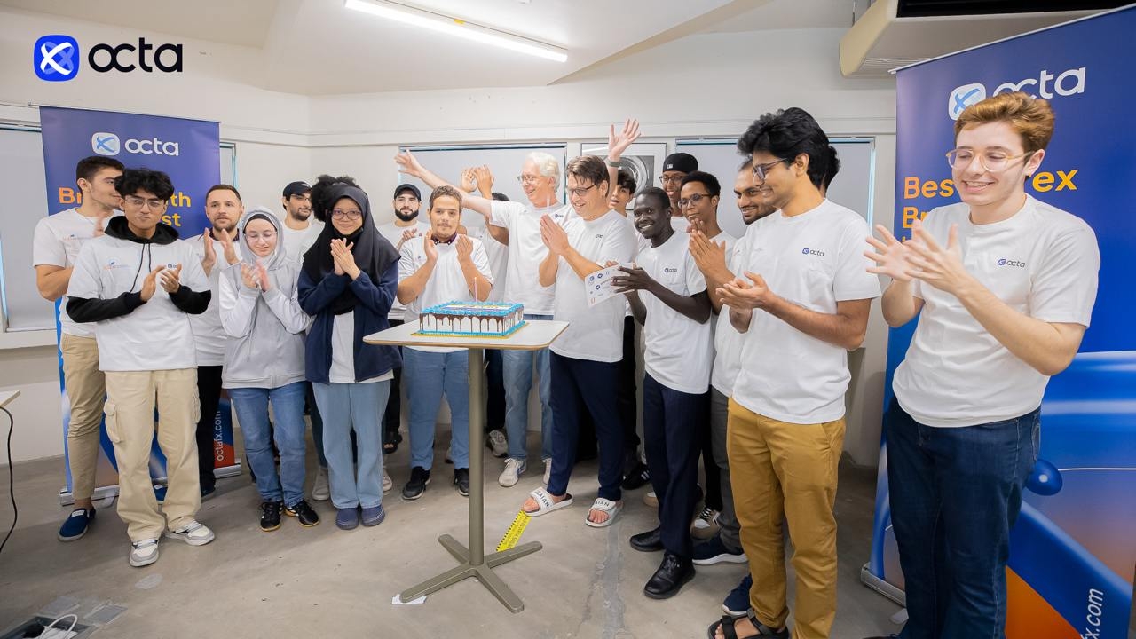 12 Malaysian students celebrate as Octa broker's bootcamp reaches completion
