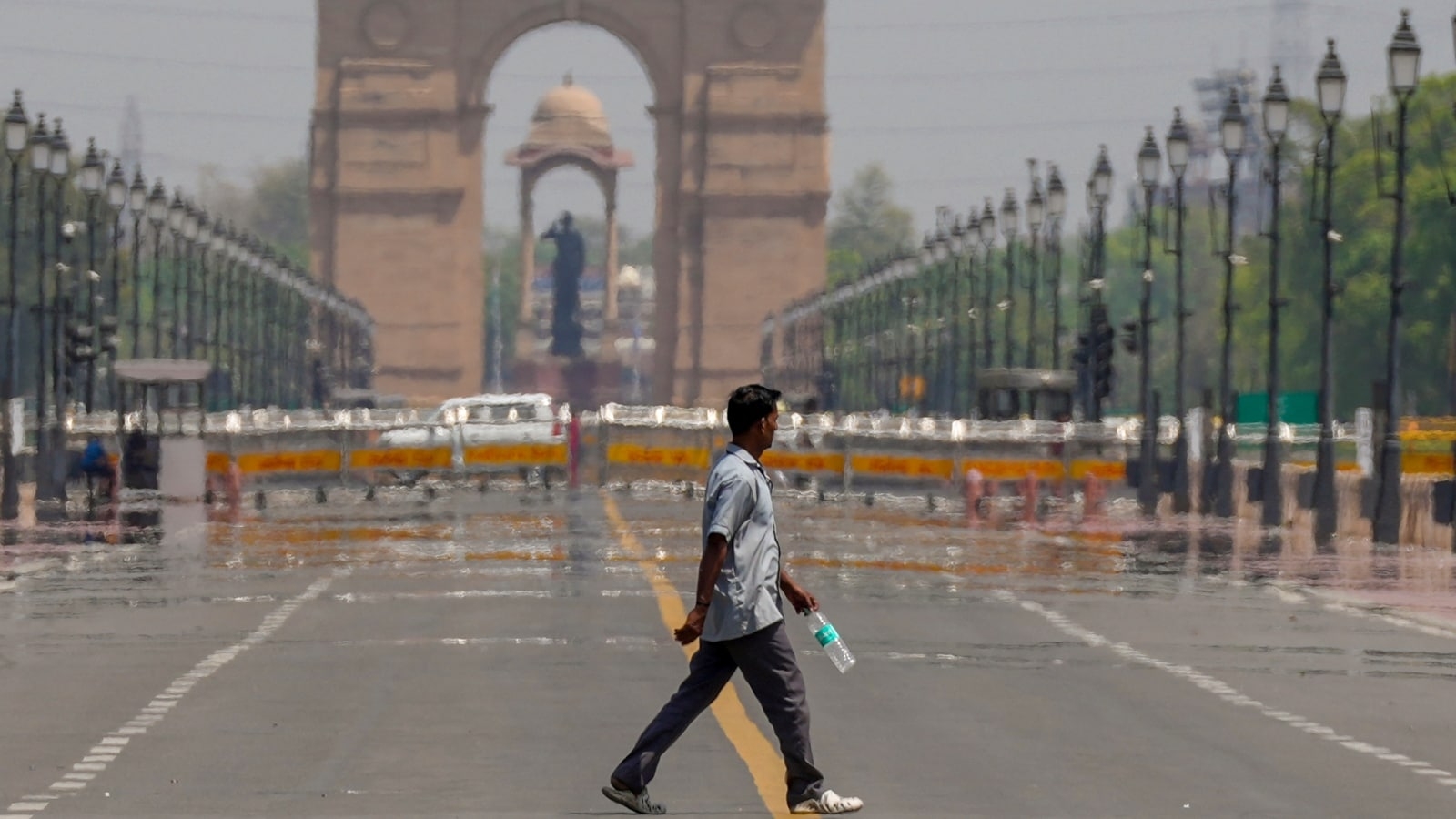 Red Alert In Delhi For Next 3 Days Amid Heatwave, Rain Relief Likely On Weekend