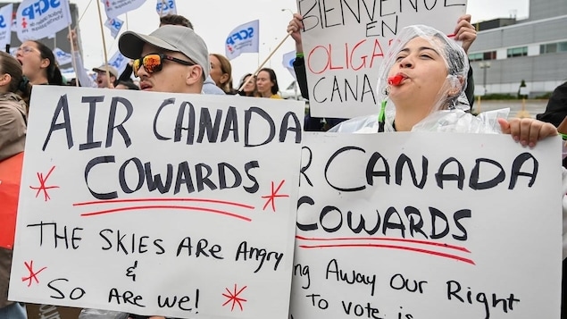 Federal labour board deems Air Canada flight attendants' strike 'unlawful'