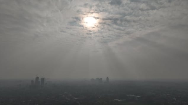 Air quality in Toronto among worst in the world amid wildfire smoke, global tracker shows