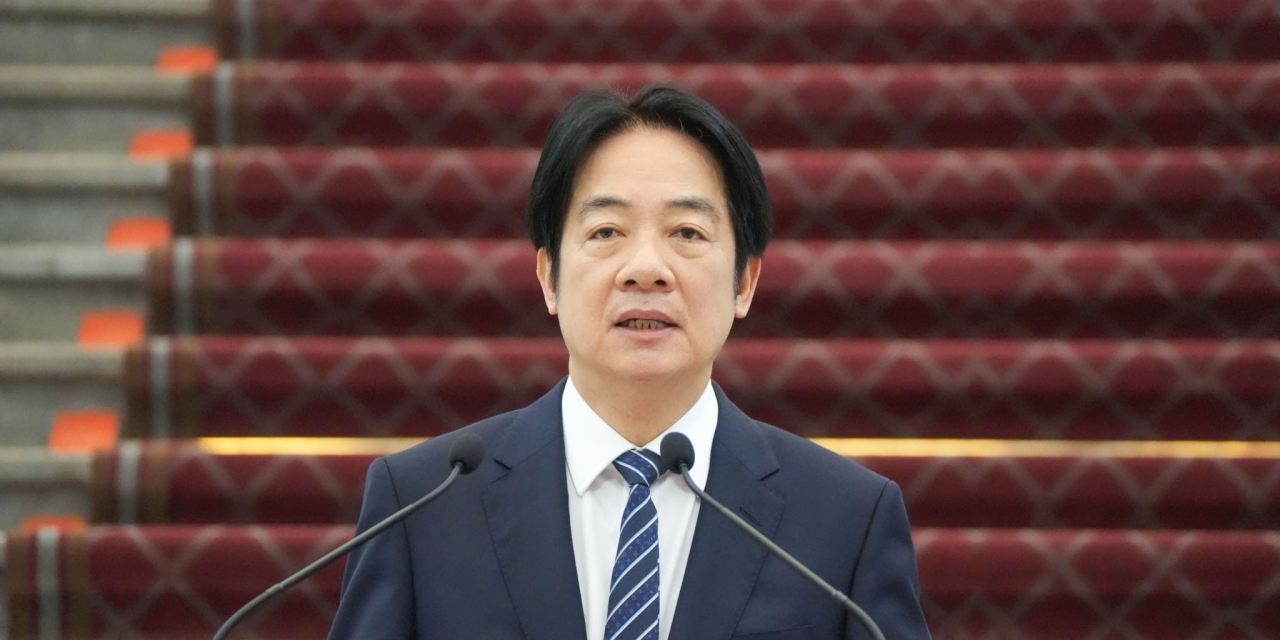 Taiwan Tries to Purge Its Ranks of China Sympathizers