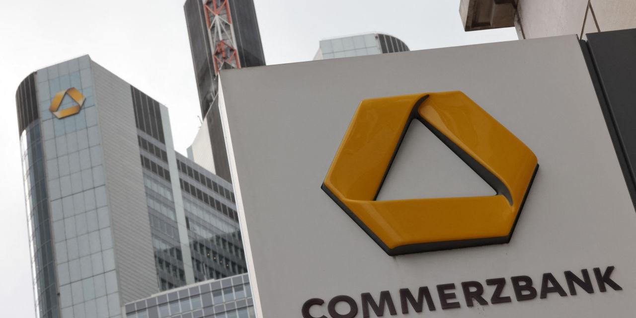 Commerzbank Posts Higher Earnings After Commission Income Lifts Revenue
