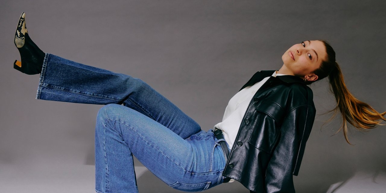 The ‘Toothpick Rule' and Other Tips for Wearing Bootcut Jeans in 2025