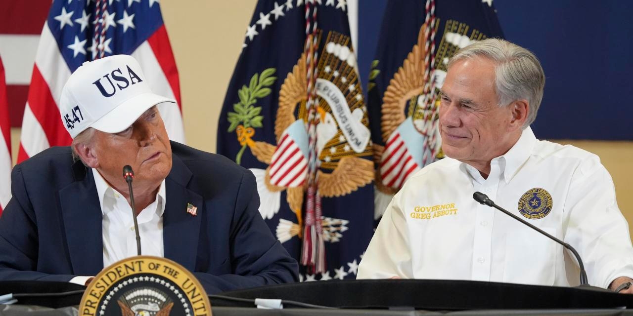 In Texas, Trump Consoles, Takes a Victory Lap for Disaster Response