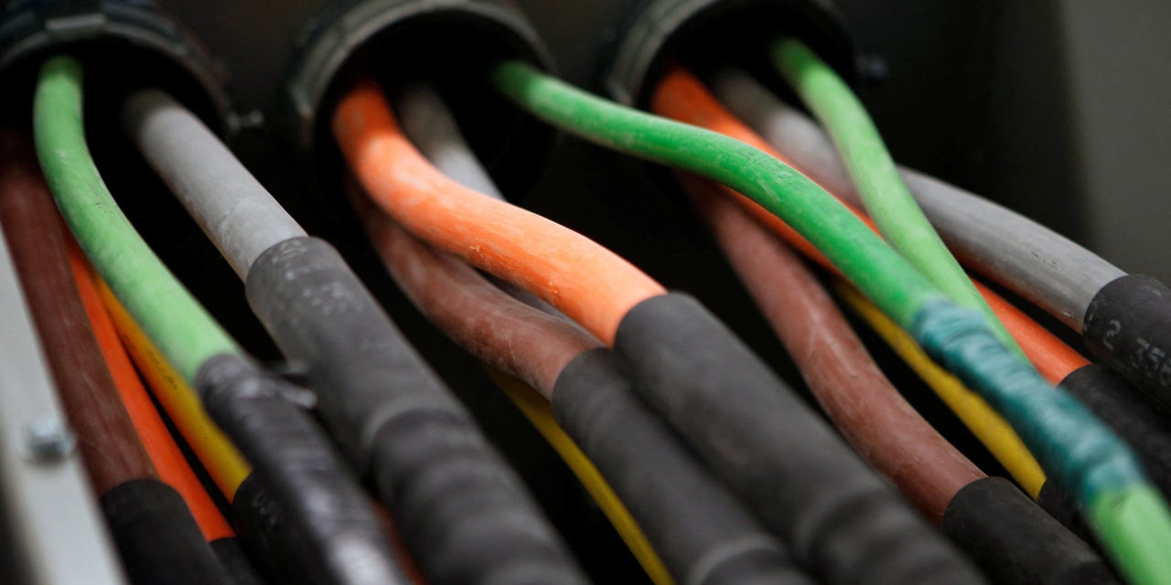 Brookfield Strikes Deal to Buy Internet Provider Hotwire