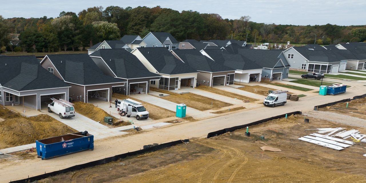 U.S. New Home Sales Slump as High Mortgage Rates Persist