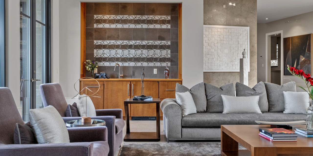 A $24,000 Sculpture Inspires an $8.9 Million South Carolina Home