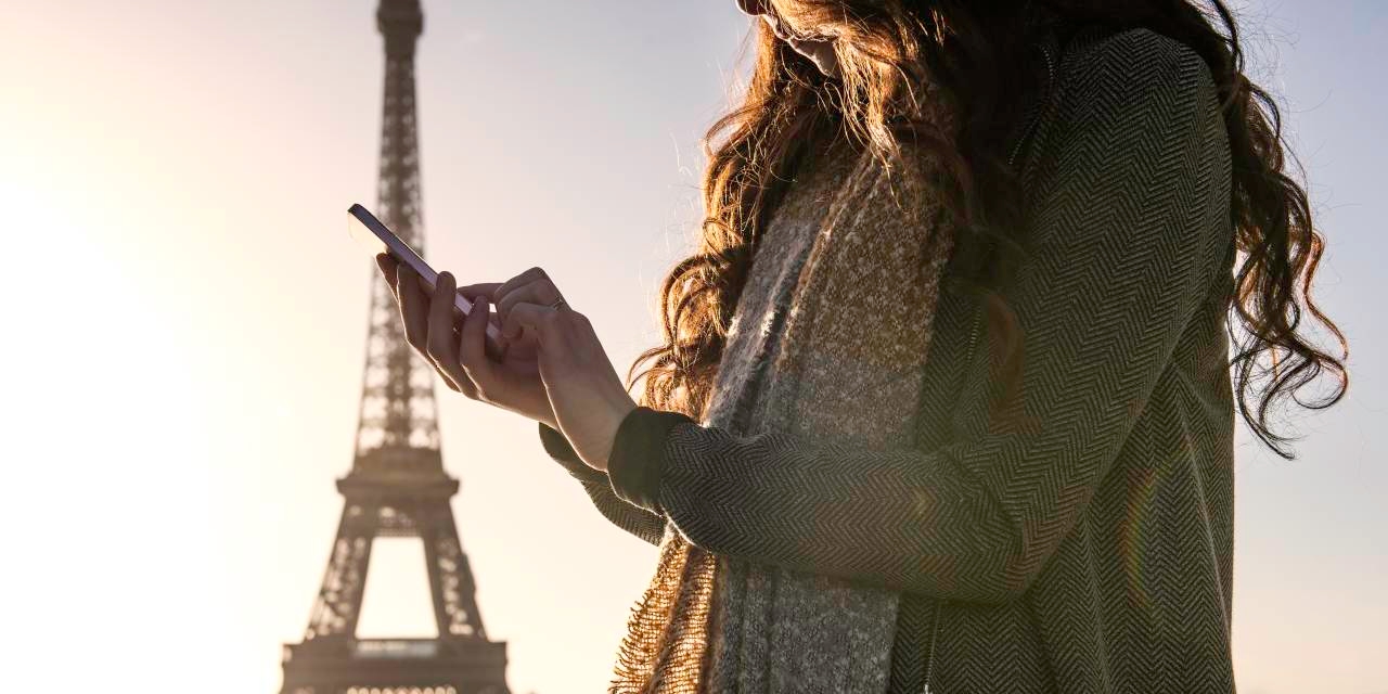 Traveling Abroad? How to Avoid Surprise Phone Charges and Save Money on Roaming