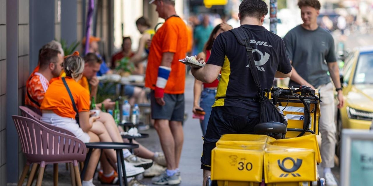 Deutsche Post, Trade Union Reach Agreement on Wage Dispute