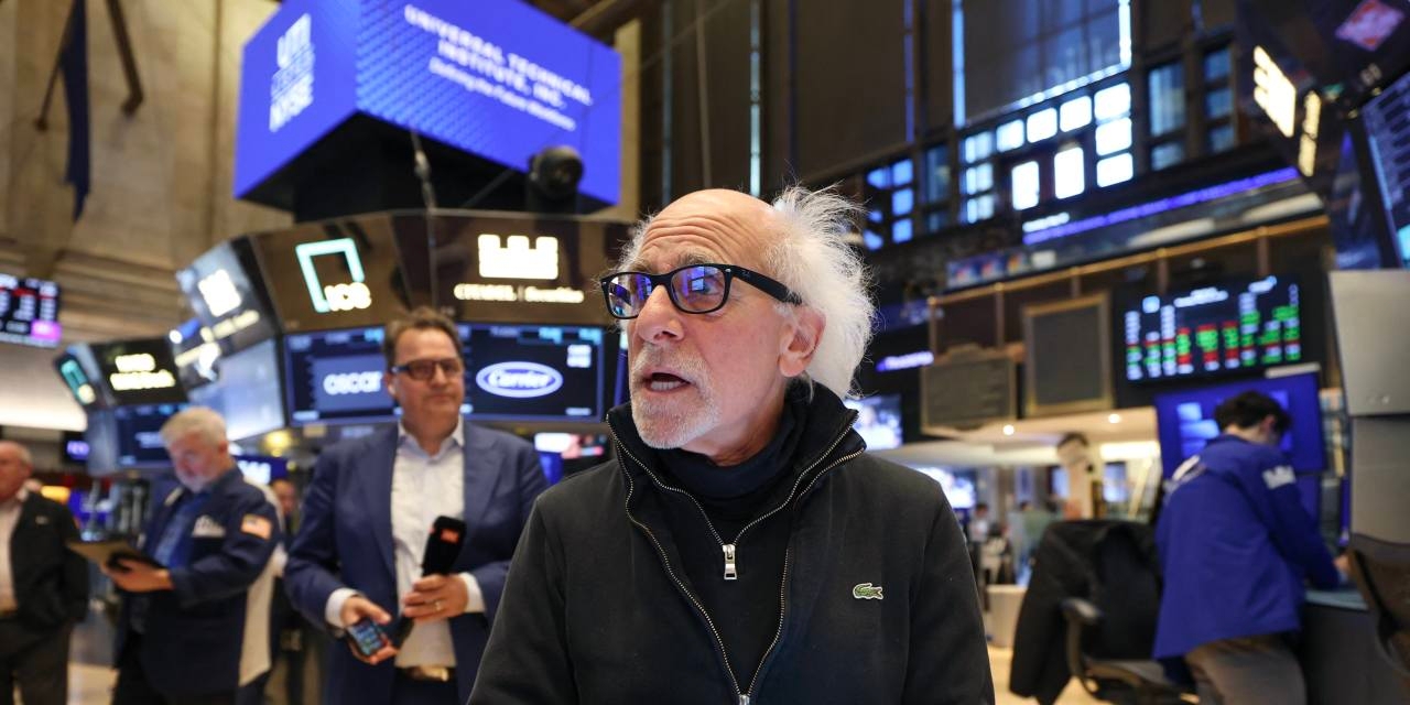 Treasury Yields Decline as Global Stock Markets Seek Direction