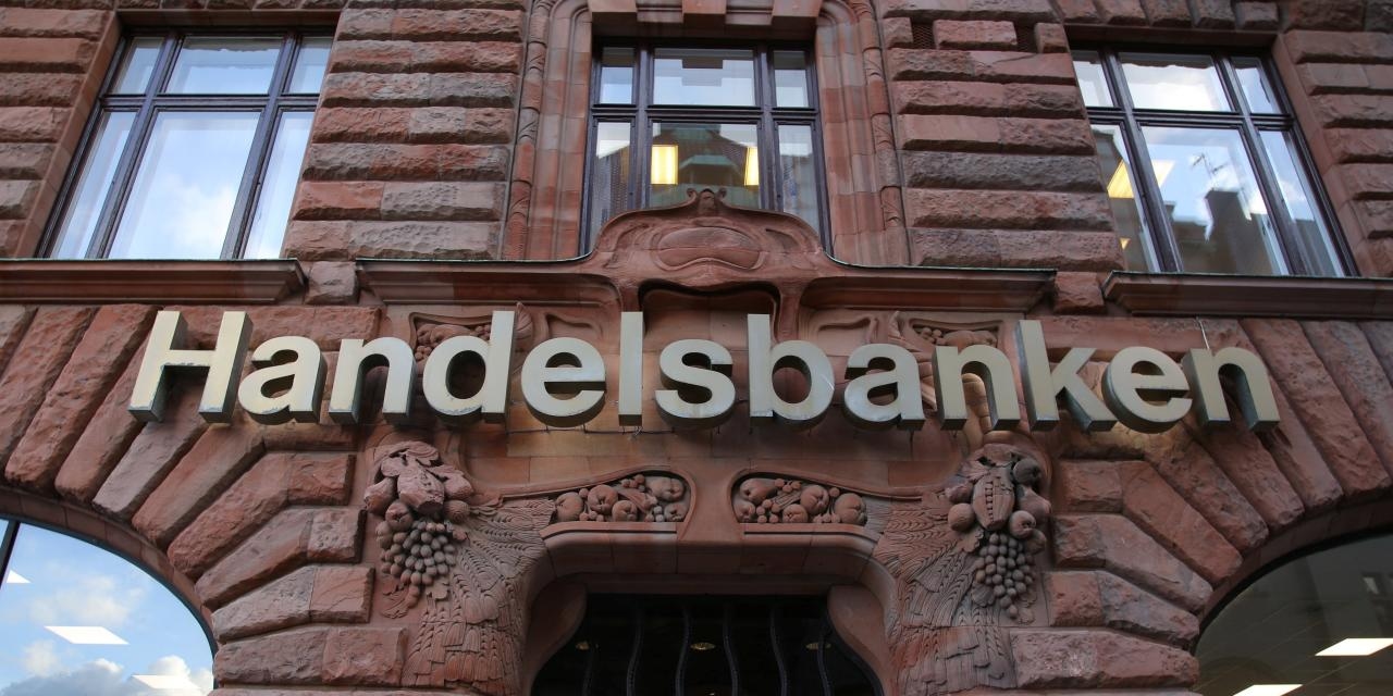 Handelsbanken Net Profit Misses Forecasts After Income Falls