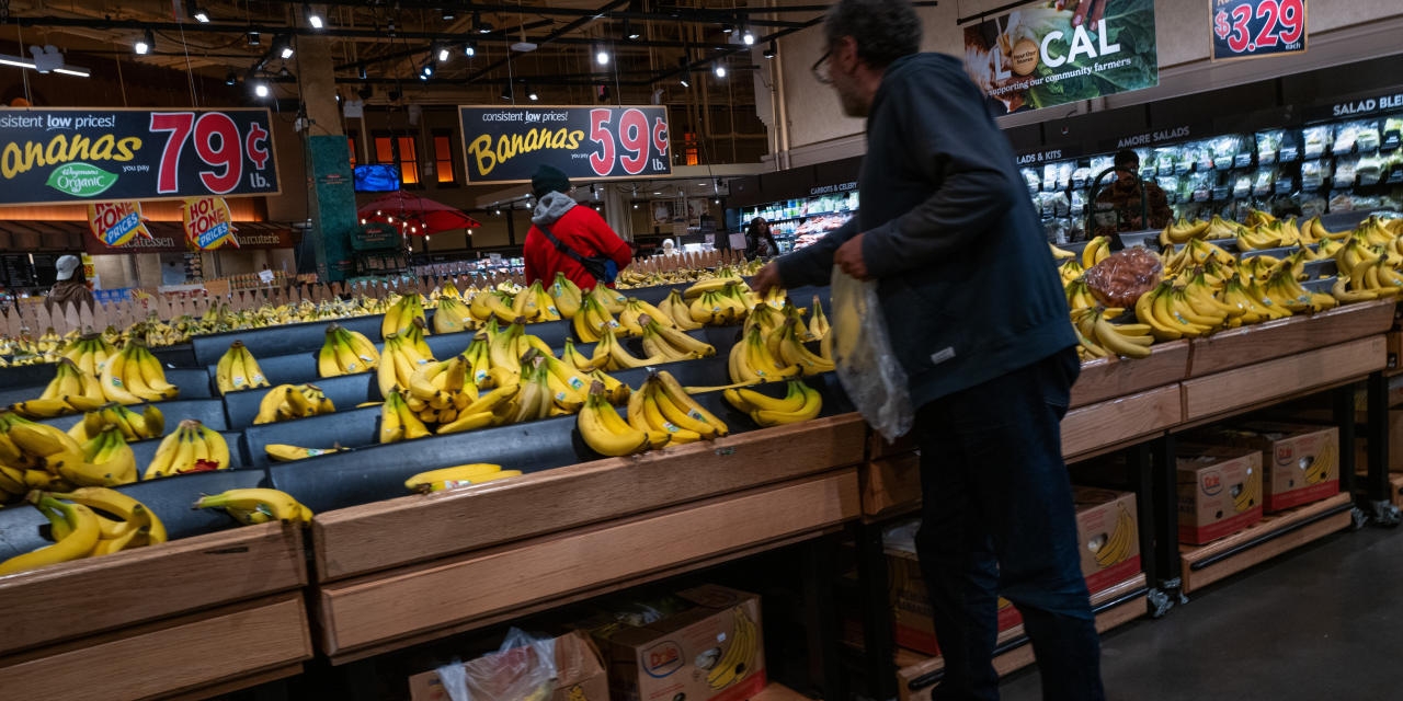 American Consumers Are Still Gloomy on the Economy
