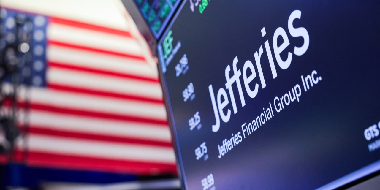 Moelis Restructuring Banker Derrough Moves to Jefferies
