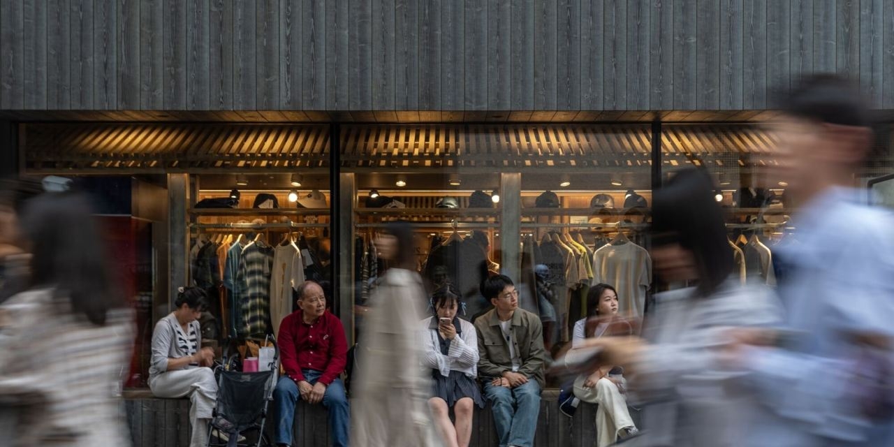 China Turns to Consumers to Boost Growth, but Households Are Wary