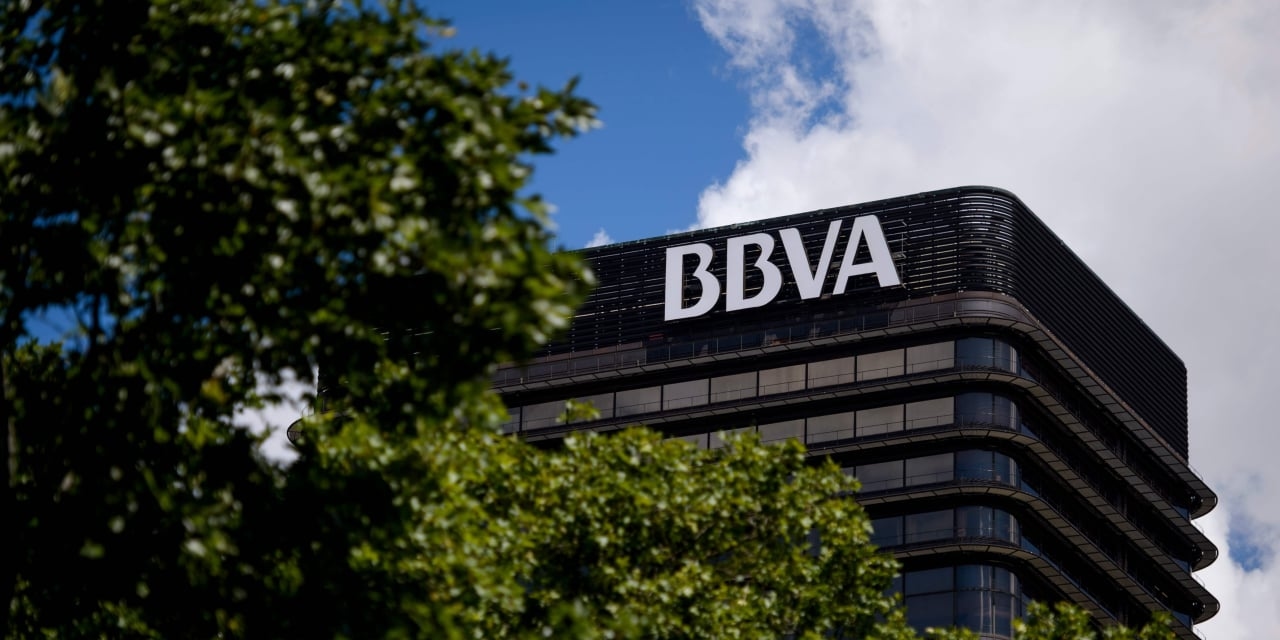 EU Warns Spain Over BBVA-Sabadell Merger Intervention