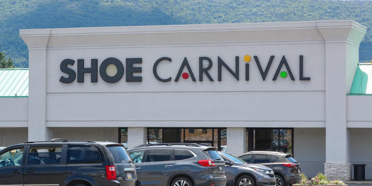 Shoe Carnival Backs Guidance, Plans Focus on Premium Brands