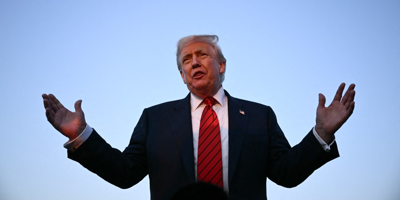 Trump Says Four Candidates in Running for Fed Chair