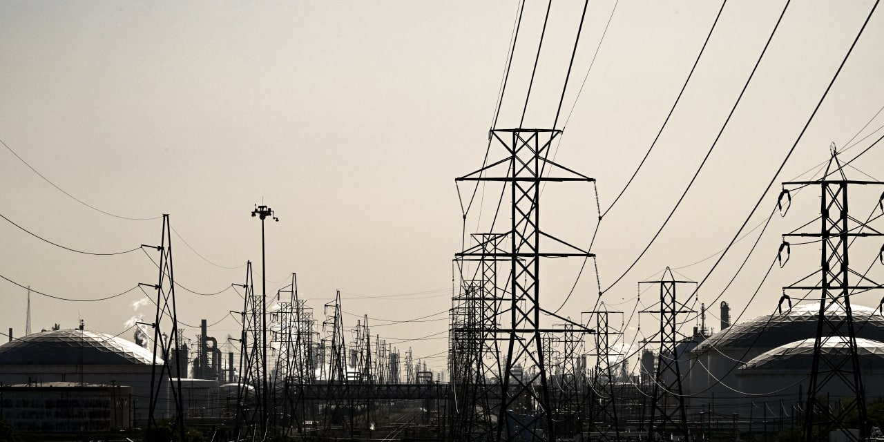 Hubbell to Buy DMC Power From Golden Gate Capital for $825 Million