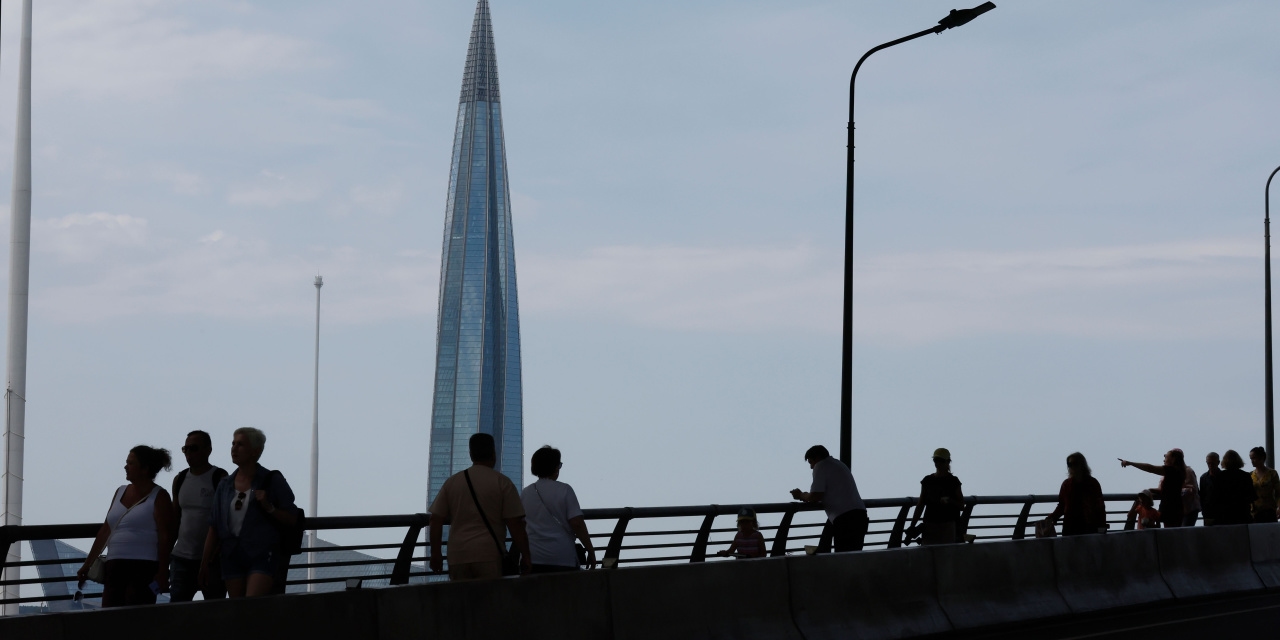 The Warning Signs for Russia's Economy Are Flashing Red
