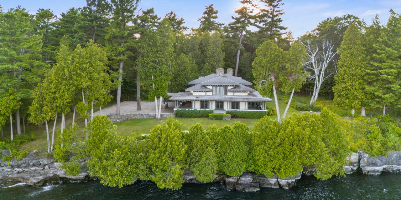 House of the Week: A Creative Sanctuary on the Shores of Lake Champlain