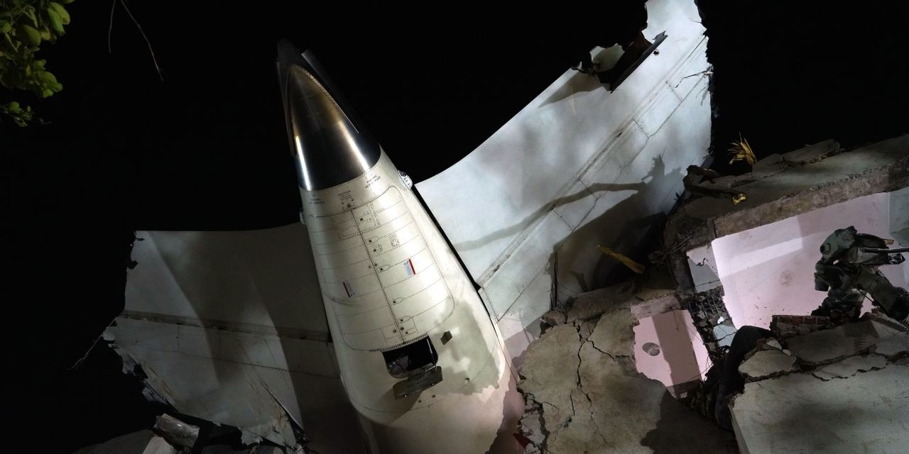How Does One Person Survive a Plane Crash?