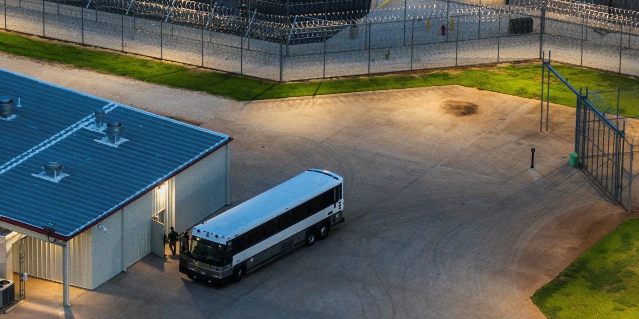 Migrants Vanish Into Opaque ICE Detention System