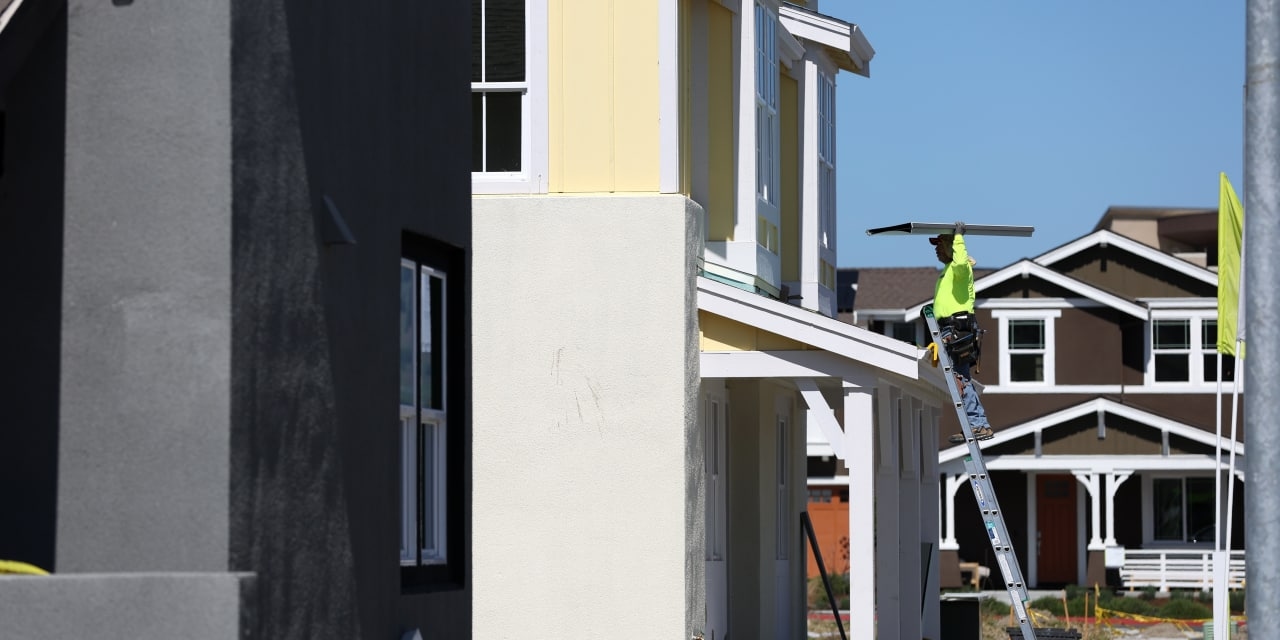 U.S. Home Prices Cool to Near-Two-Year Low
