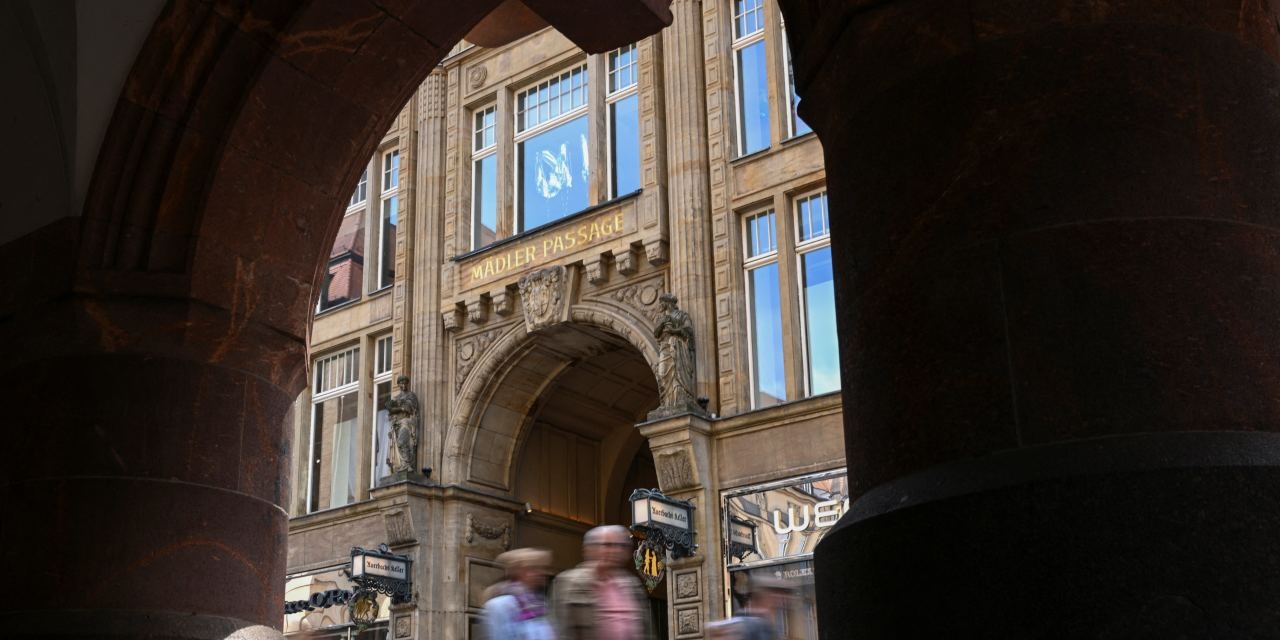 German Consumer Confidence Hit by Economic Uncertainty