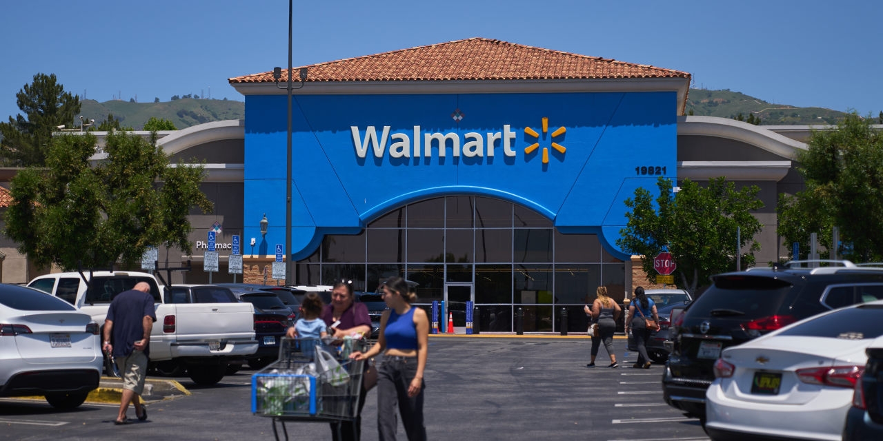 Walmart to Cut 1,500 Jobs