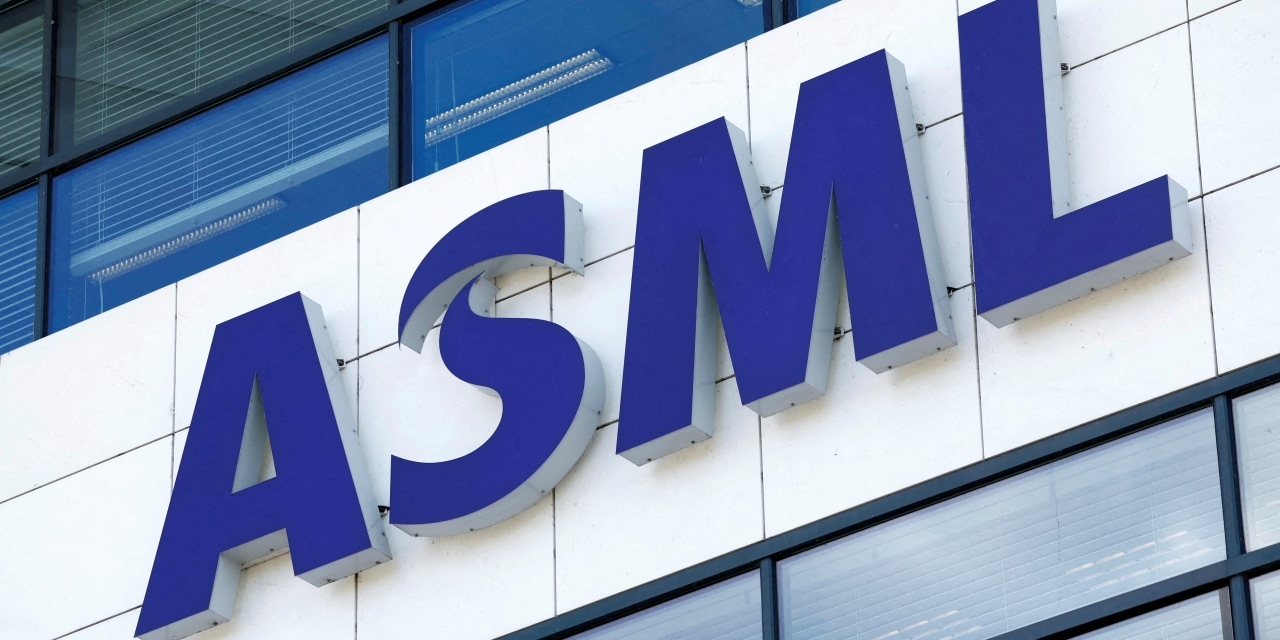 ASML Shares Slump as Tariff Uncertainty Prompts Growth Warning