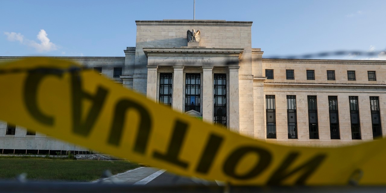 Powell Isn't Trump's Only Holdout Against Cuts at a Divided Fed