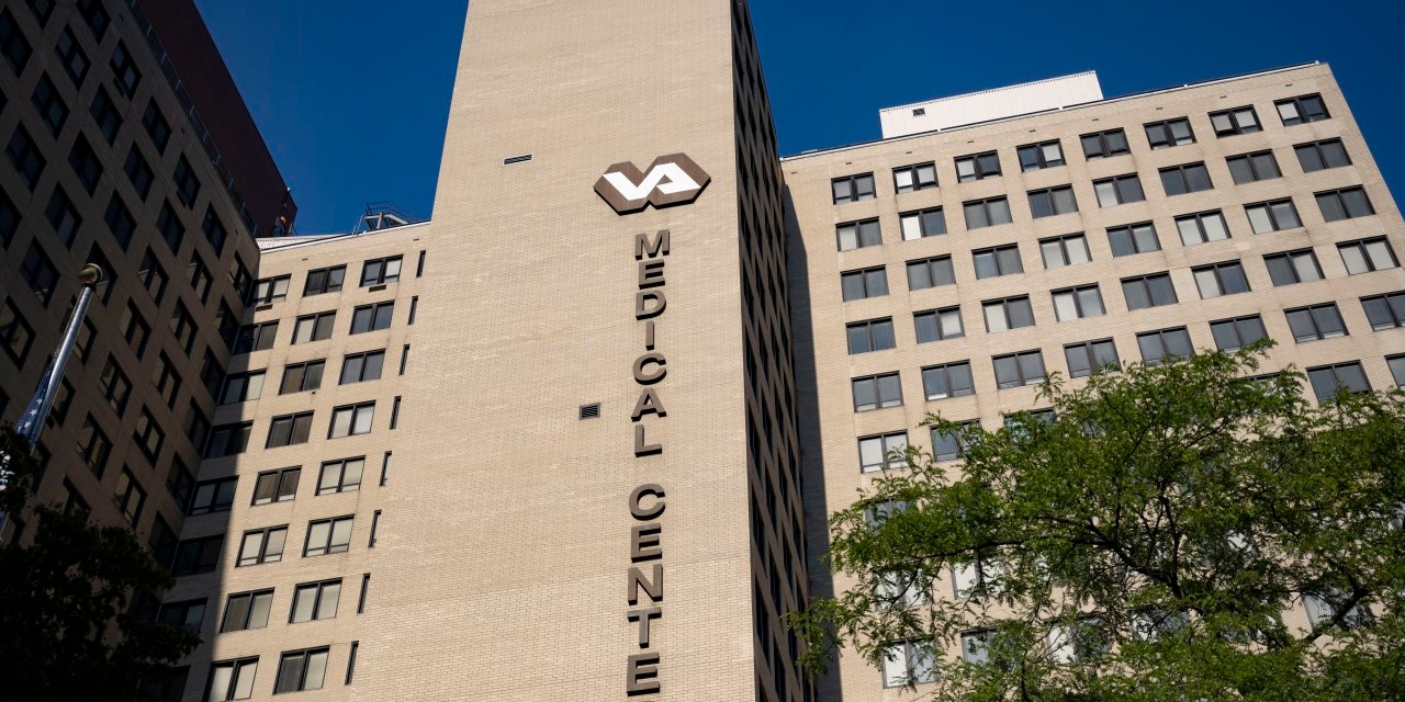 Lawmakers Seek to Close VA Loophole That Funnels Billions to Private Medicare Insurers