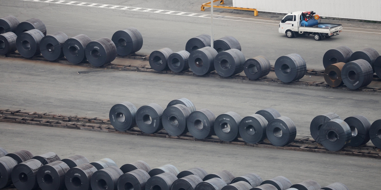 Asian Steel Stocks Retreat After Trump's New Tariff Threat
