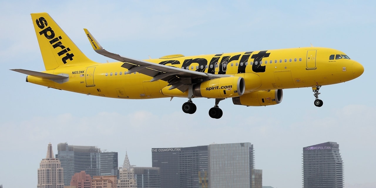 Spirit Airlines Issues Going Concern Warning