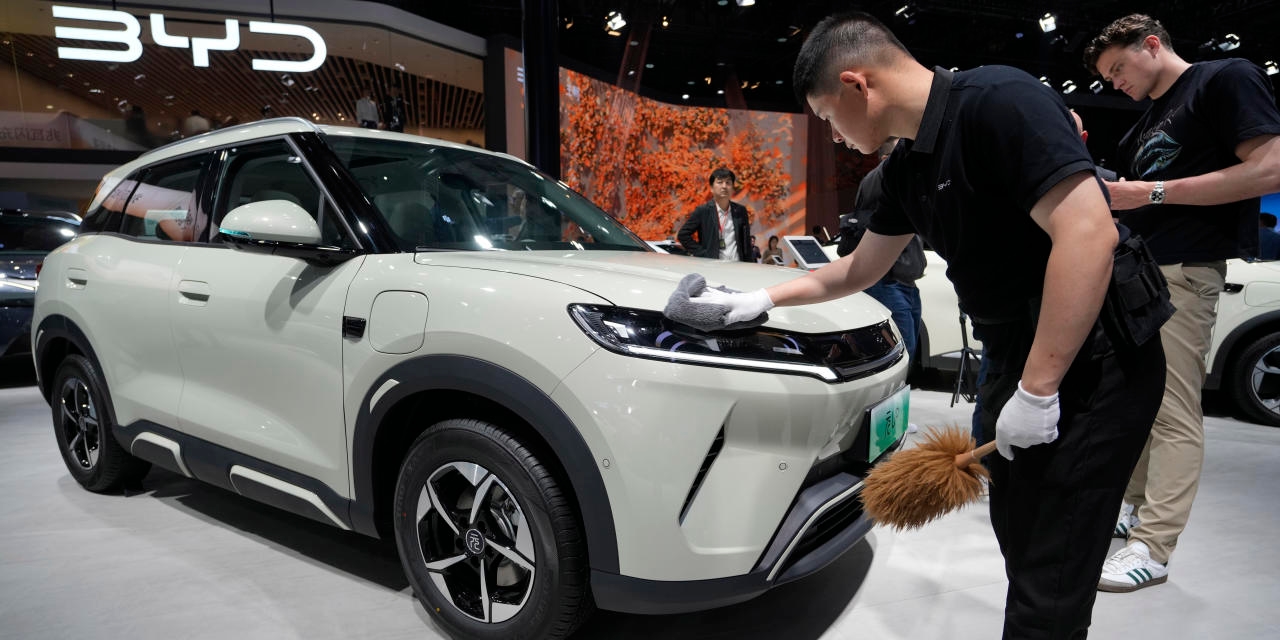 Trump's Megabill Gives Chinese EV Makers a Leg Up, Says Head of Auto Group