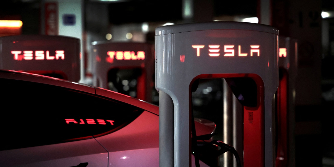 EV Sales Streak Grinds to a Sudden Halt