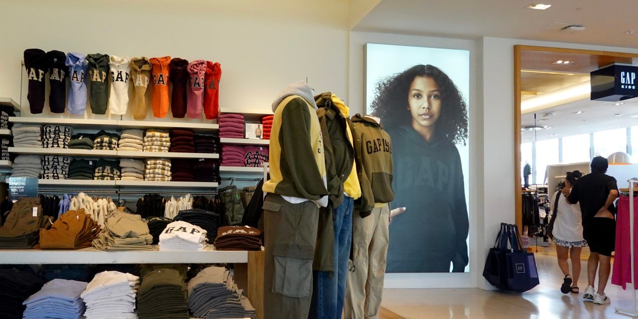 Gap Warns of Up to $300 Million in Tariff Costs