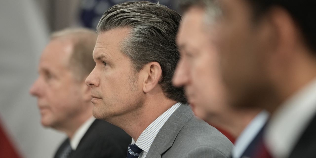 Pentagon Probe Focuses on Whether Hegseth Texts Shared Classified Information