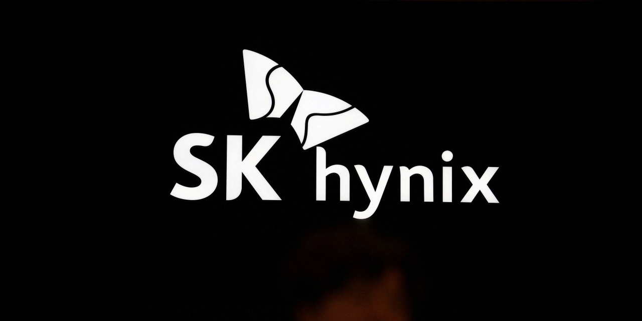 SK Hynix to Boost Investment After Record Results on Strong AI Chip Demand
