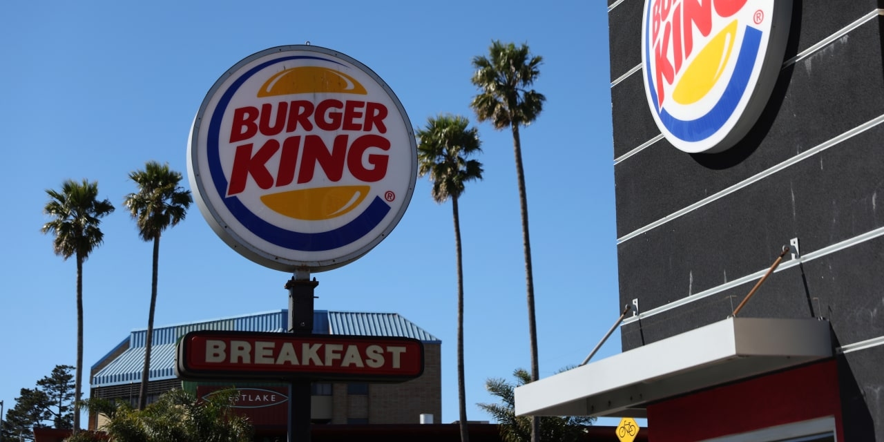 Restaurant Brands Earnings Drop as Expenses Climb